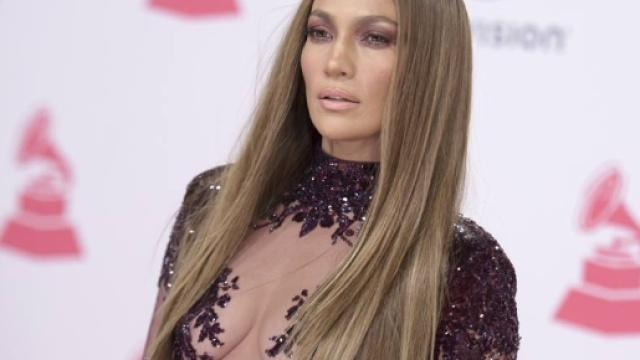 Jennifer Lopez red carpet Latin Grammy Awards