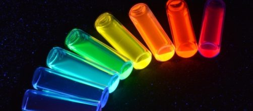 Quantum dots light up under strain ....- phys.org