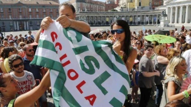 IL MIUR METTE IL SEGRETO DI STATO SUL BONUS DI &ldquo;MERITO&rdquo; DEI ... - sindacatosgb.it