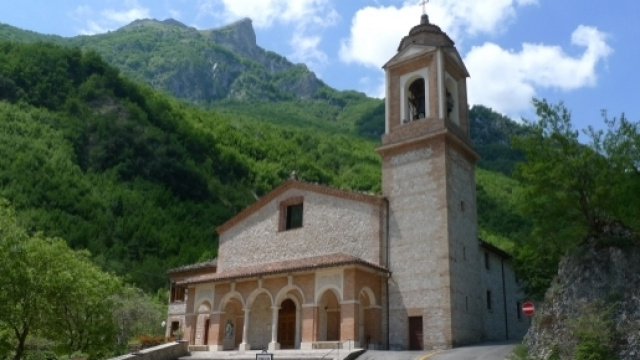 Il Santuario della Madonna dell'Ambro a Montefortino (FM)