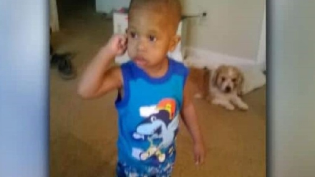 Kyrian Knox, 2 anni, ucciso perch&egrave; piangeva troppo.