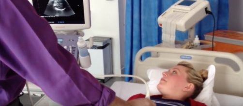 Procedimento s&oacute; pode ser realizado em ambiente hospitalar, a partir da 36&ordf; semana