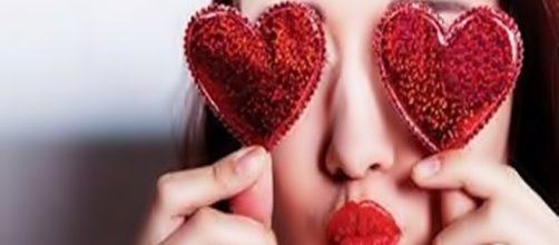 Saiba quais s&atilde;o os mais bizarros comportamentos das mulheres que est&atilde;o loucamente apaixonadas