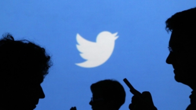 Account twitter della discordia, svelata l'identit&agrave; di Beatrice Di Maio.