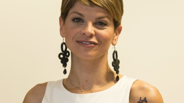 Alessandra Amoroso, nel suo nuovo album una canzone scritta con Elisa