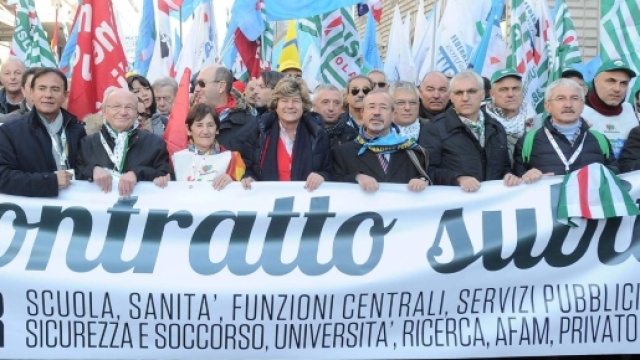 DOPO 7 ANNI DI BLOCCO RIPARTE IL RINNOVO DEL CONTRATTO. NIENTE ... - infodifesa.it