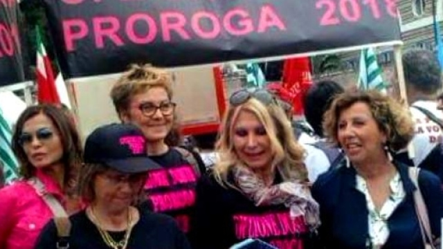 Pensioni, continua la battaglia per la proroga di Opzione donna al 2018, news 24 novembre.