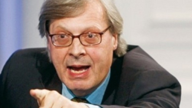 Vittorio Sgarbi contro i matrimoni gay da Maurizio Costanzo.