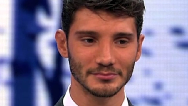 Stefano De Martino avrebbe trovato nuovamente l'amore ad "Amici"