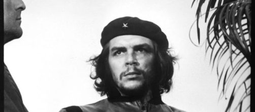 ALBERTO KORDA QUOTES image quotes at hippoquotes.com - hippoquotes.com