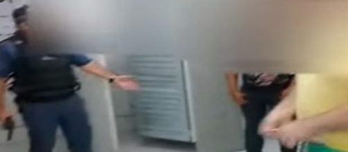 Seguran&ccedil;as flagram casal fazendo sexo