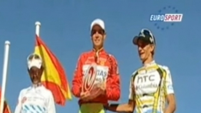 Peter Velits sul podio della Vuelta Espana vinta da Nibali
