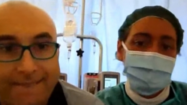 Matteo e Chiara Cecchetti in uno screenshot dal video Chemio Jouer