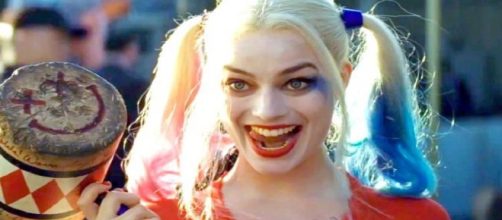 Cabelos lindos estilo degrad&ecirc; de Arlequina