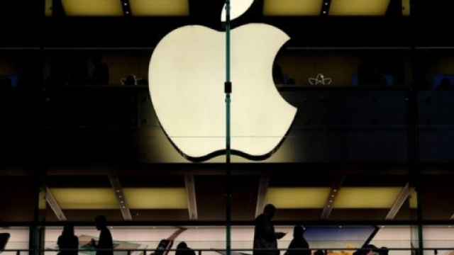 Apple apre a Roma un nuovo punto vendita e assume 200 persone.