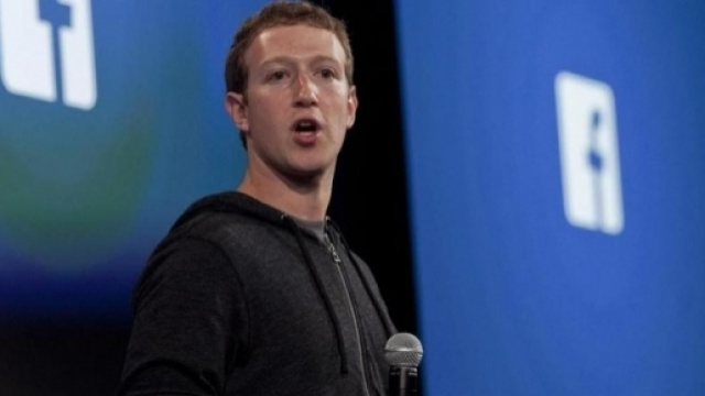 Facebook, Mark Zuckerberg sotto accusa dalla Procura di Monaco