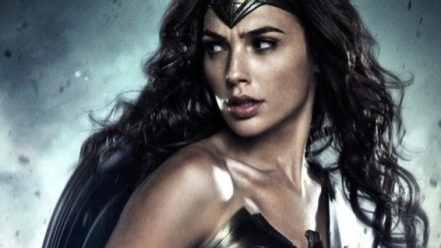 Gal Gadot &egrave; la bellissima "Wondar Woman" in uscita a giugno 2017