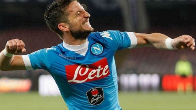 Mertens, la battaglia &egrave; social: stop di schiena, e adesso lancia ... - fantagazzetta.com