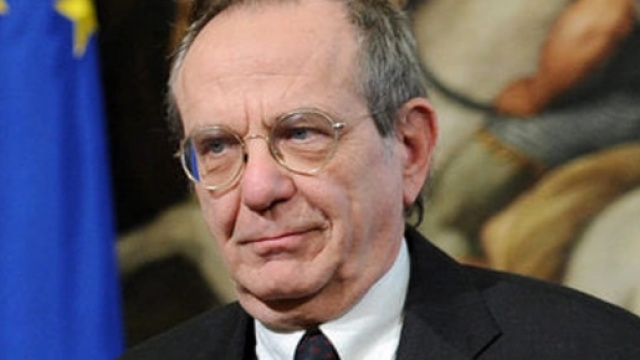 Il ministro Padoan ammette, i conti non tornano