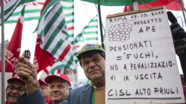 Pensioni e Ape: come funziona il prestito bancario.
