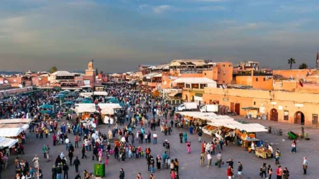 Evening-Djemaa-El-Fna-Square- ... - muchmorocco.com