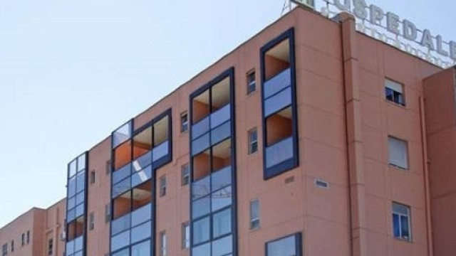 Mangia olive al botulino: 59enne romana morta