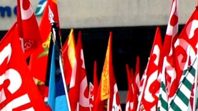 Riunione di INPS e sindacati per discutere sulla nuova riforma.