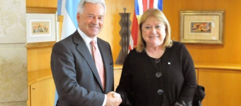 No se avalará juicios al Reino Unido por torturas en la guerra de Malvinas