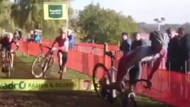 Ciclocross, il momento della caduta