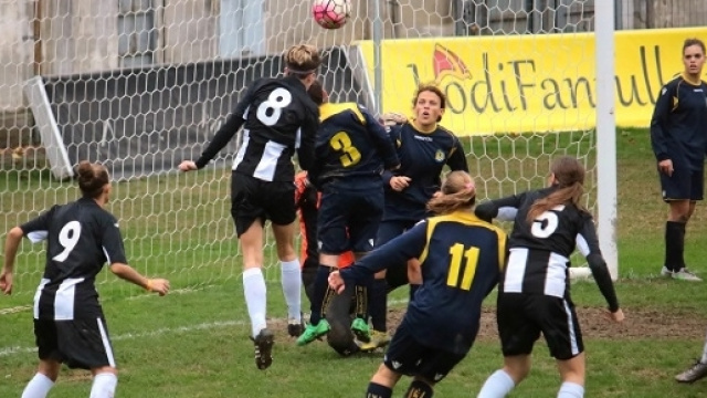 Nella foto un attacco delle bianconere del Fanfulla