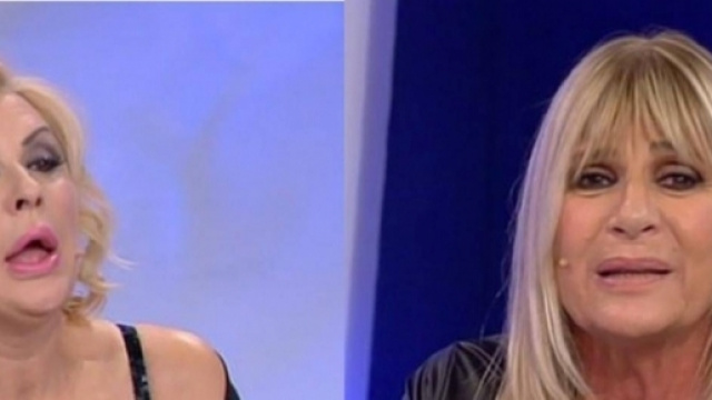 Tina Cipollari contro Gemma Galgani anche a Selfie