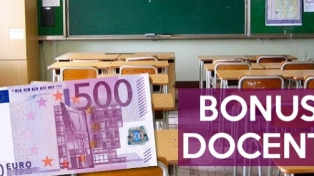 Ultime news scuola, marted&igrave; 8 novembre 2016: bonus 500 euro, card o voucher?