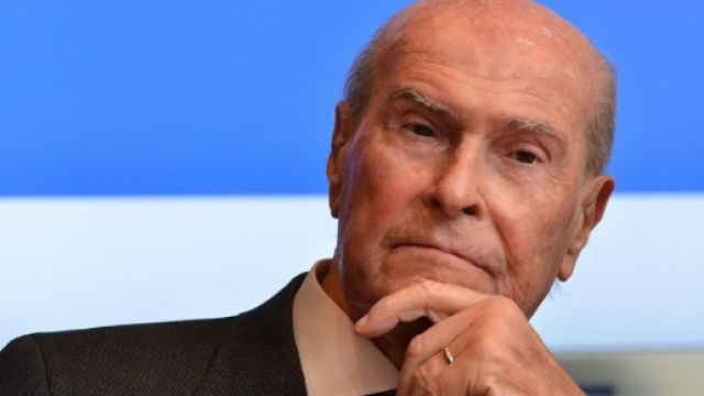 Umberto Veronesi: controverse le sue affermazioni su nucleare, OGM, inceneritori, uranio, smog ed elettrosmog