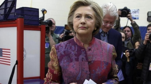 La resa di Hillary Clinton, addio per sempre alla Casa Bianca - La ... - lastampa.it