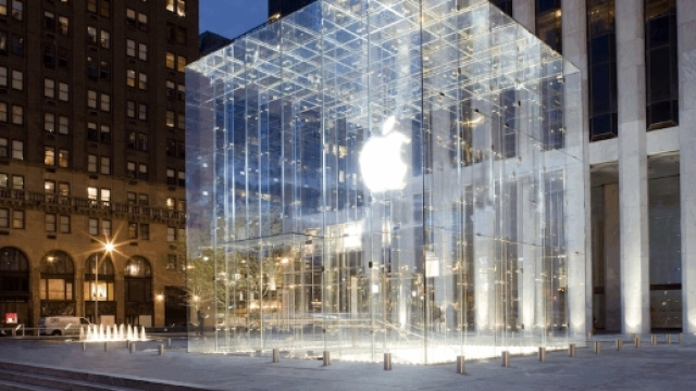 Nuovo Apple Store a Milano, sar&agrave; come il cubo di cristallo di New ... - macitynet.it