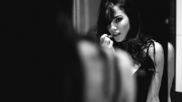 Giulia De Lellis posa senza veli per GQ