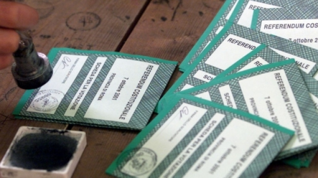 Referendum costituzionale 4 dicembre, per cosa si vota? Ragioni del s&igrave; e del no