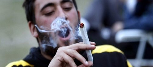 Maconha prejudica rela&ccedil;&atilde;o entre olhos e c&eacute;rebro, diz estudo