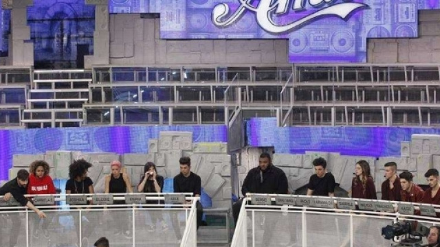 Amici 2016-2017 replica oggi 10 dicembre