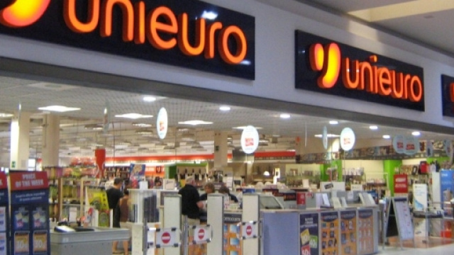 Grande sottocosto per nuova apertura Unieuro a Torino Porta Nuova