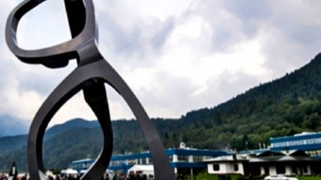 Lavoro e stage formativi in Luxottica, ecco come candidarsi.