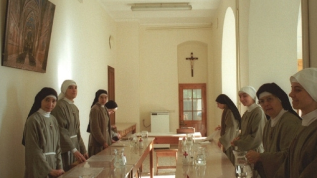 Suore di clausura all'interno di un convento. - Foto di repertorio