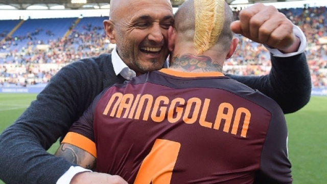 Spalletti abbraccia Nainggolan, il Milan &egrave; ko