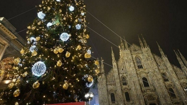 Eventi Milano Natale 2016: Albero di Natale in Piazza Duomo ... - centritaliaonline.com