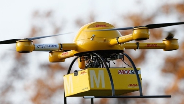 Amazon sperimenta le prime consegne con i droni TECH - REGOON.COM - regoon.com