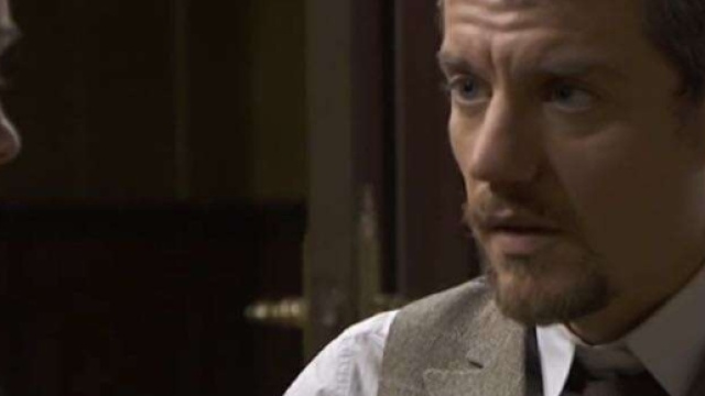 Una Vita, trama iberiche 19-23 dicembre: Mauro viene ferito gravemente