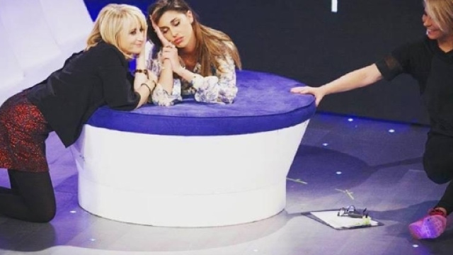 C'&egrave; Posta per te stasera con Luciana Littizzetto, Belen e Patrick ... - televisione.it