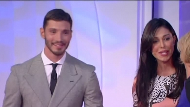 Video C'&egrave; Posta per Te: Belen Rodriguez e Stefano De Martino ... - mediaset.it