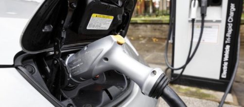 Four cities worldwide have made the decision to slowly rid themselves of diesel vehicles by 2025 (Wikipedia)