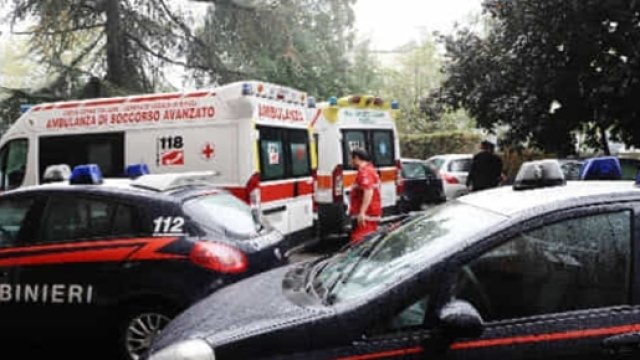 Pescara: accoltella a morte l'ex fidanzata e poi tenta il suicidio.